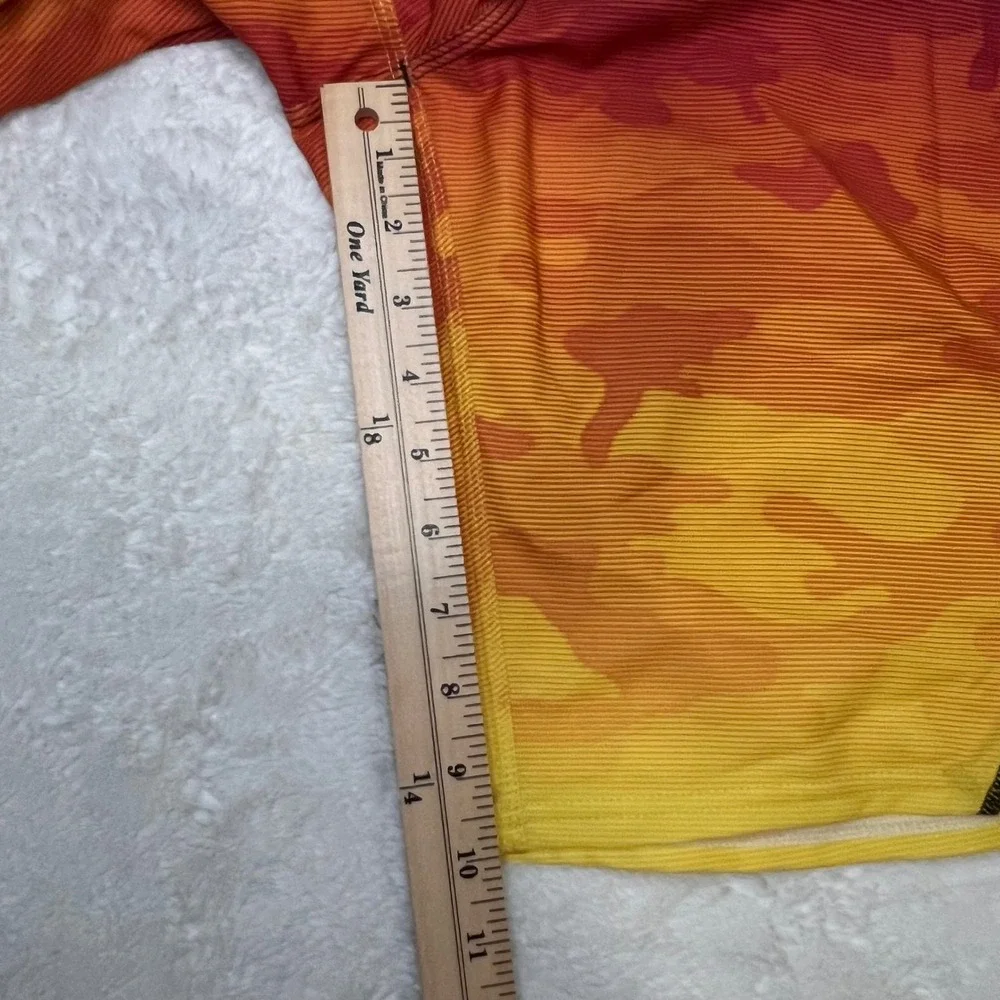O'Neill Hyperfreak Camo Fade Boardshorts Men's Size 30‎ Sunset Orange Red NWOT